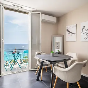Apartment Le Balcon De La Baie Des Anges, Nice
